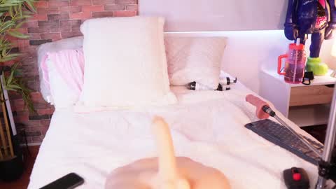 Snapshot of i_am_lucy1 chatting on 18, 1, 2025 Lucy online show from 18, 1, 2025