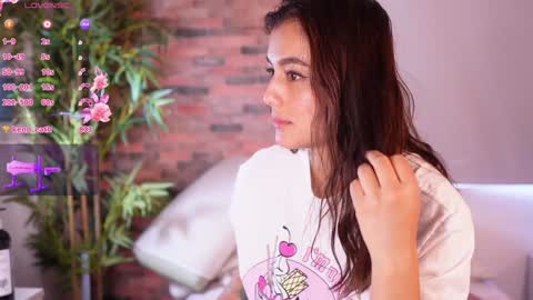 Snapshot of i_am_lucy1 chatting on 20, 1, 2025 Lucy online show from 20, 1, 2025