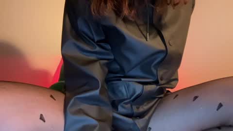 Olive online show from 4, 10, 2025