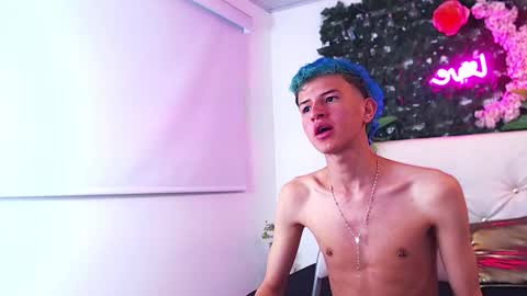 Snapshot of iam_lukas__ chatting on 9, 10, 2025 iam_lukas__ online show from 9, 10, 2025