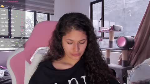 Snapshot of iam_nikki chatting on 24, 1, 2025 On instagram Imm NikkiHelp me reach 100 likes online show from 24, 1, 2025