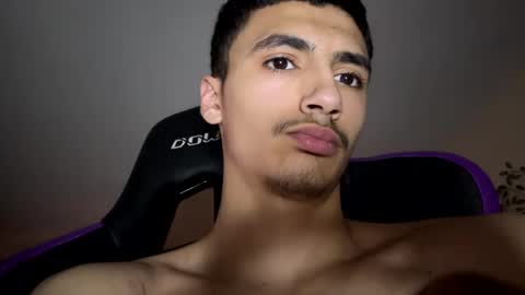 iam_papa187 online show from 26, 2, 2025