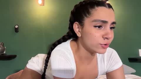 Snapshot of iam_that_iam_ chatting on 9, 10, 2025 Eva online show from 9, 10, 2025