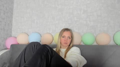 Snapshot of iam_venus chatting on 5, 11, 2025 Venus online show from 5, 11, 2025