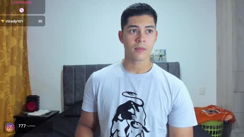 Snapshot of iamdylan777 chatting on 10, 1, 2025 Dylan independent model online show from 10, 1, 2025