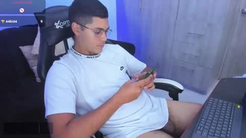 Snapshot of iamdylan777 chatting on 10, 2, 2025 Dylan independent model online show from 10, 2, 2025