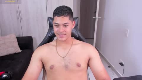 Snapshot of iamdylan777 chatting on 22, 9, 2025 Dylan independent model online show from 22, 9, 2025