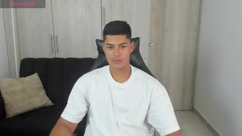 Snapshot of iamdylan777 chatting on 15, 10, 2025 Dylan independent model online show from 15, 10, 2025