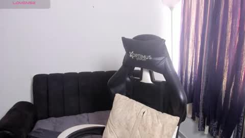 Dylan  independent model  online show from 1, 3, 2026