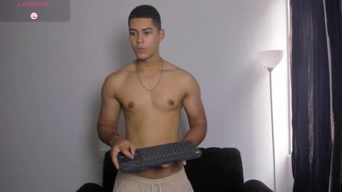 Dylan  independent model  online show from 5, 3, 2026