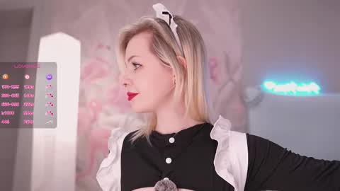 Nina  online show from 31, 10, 2025