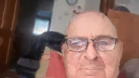 Snapshot of ian53a chatting on 13, 7, 2026 ian53a - mature UK man for same online show from 13, 7, 2026