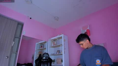 IAN CASTILLO online show from 7, 11, 2025