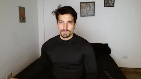 Snapshot of ian_davis chatting on 24, 11, 2025 Ian Davis online show from 24, 11, 2025