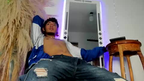 Snapshot of ian_hunter01 chatting on 17, 2, 2026 IAN HUNTER online show from 17, 2, 2026