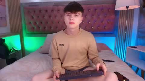 Snapshot of ian_stone_ chatting on 21, 4, 2026 Ian online show from 21, 4, 2026