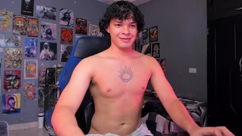 Snapshot of ian_versace chatting on 1, 2, 2025 Andres online show from 1, 2, 2025