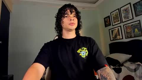 Snapshot of ian_versace chatting on 19, 7, 2026 Andres online show from 19, 7, 2026