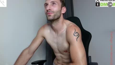 Snapshot of ianandersson27 chatting on 10, 9, 2025 Ian Andersson online show from 10, 9, 2025