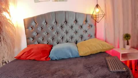 ian  online show from 26, 10, 2025