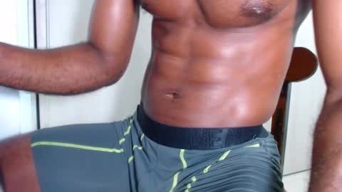 Snapshot of ianrashatxxx chatting on 8, 2, 2025 Ian Rashad online show from 8, 2, 2025