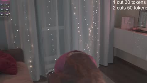 Snapshot of iara_mi chatting on 6, 3, 2025 stream next week online show from 6, 3, 2025