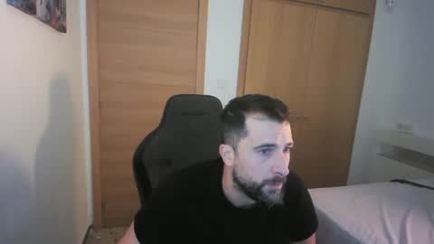 Snapshot of iberian_macho chatting on 28, 11, 2025 iberian_macho online show from 28, 11, 2025