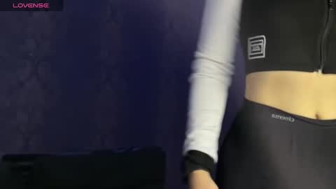 Ksenia online show from 18, 4, 2026