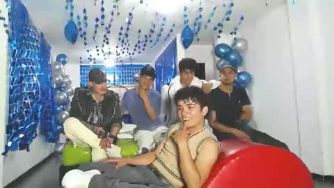 THOMAS AND DAMIAND online show from 6, 2, 2025