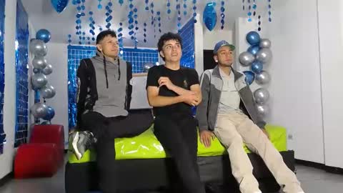 THOMAS AND DAMIAND online show from 14, 2, 2025