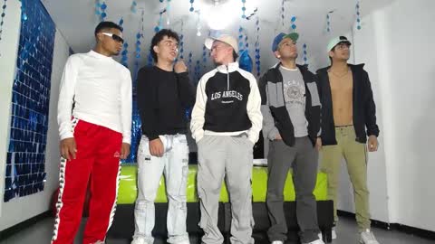 THOMAS AND DAMIAND online show from 15, 2, 2025