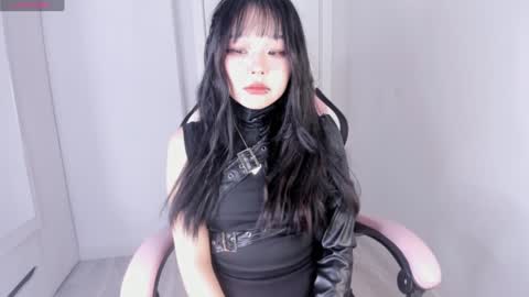 Hitomi   online show from 26, 1, 2025