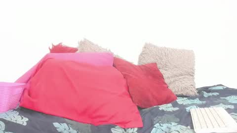 IckyXo online show from 8, 3, 2025