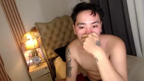 Snapshot of iconic_vince chatting on 12, 3, 2025 iconic_vince online show from 12, 3, 2025