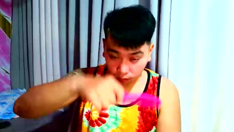 Snapshot of iconic_vince chatting on 13, 10, 2025 iconic_vince online show from 13, 10, 2025