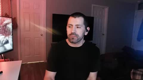 Snapshot of icy_ivy chatting on 8, 3, 2025 Ivan online show from 8, 3, 2025