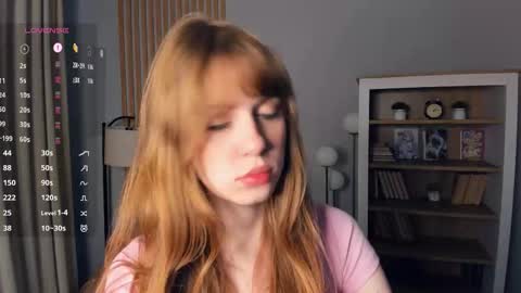 Snapshot of icyhoneybite chatting on 18, 10, 2025 Jane online show from 18, 10, 2025