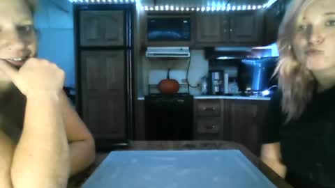 Snapshot of icykittiesbitch95 chatting on 2, 10, 2025 kennedyblue online show from 2, 10, 2025