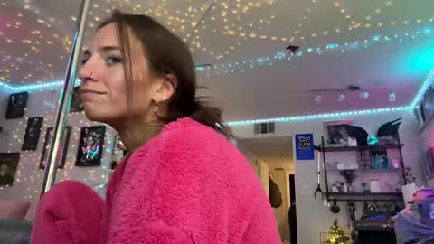 Snapshot of icyspice chatting on 14, 12, 2025 icyspice online show from 14, 12, 2025