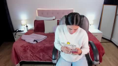 Icy online show from 4, 11, 2025