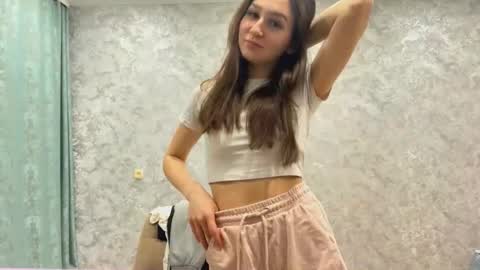 Snapshot of idellmannheim chatting on 5, 11, 2025 Sofi online show from 5, 11, 2025