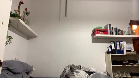 idkwhattowatch online show from 5, 2, 2025