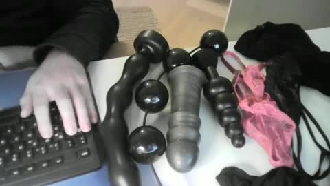 ... online show from 12, 1, 2026