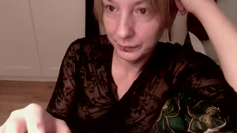 Ifk Donkeys online show from 3, 12, 2025