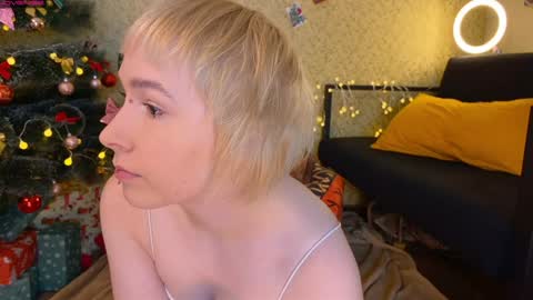 Emmy  help me reach 100 thumbs up online show from 5, 1, 2025