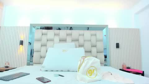 ikia lopez online show from 22, 12, 2025