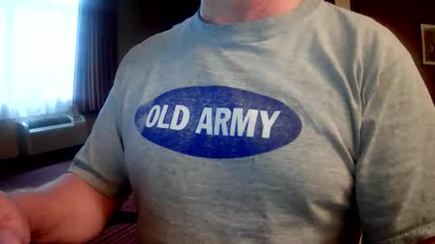 Snapshot of il_undercover chatting on 10, 6, 2026 il_undercover online show from 10, 6, 2026