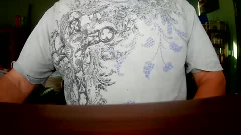 Snapshot of il_undercover chatting on 13, 6, 2026 il_undercover online show from 13, 6, 2026
