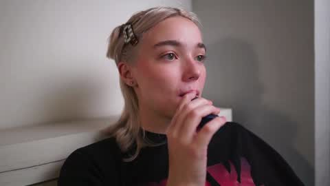 ileanacampbel online show from 15, 12, 2024