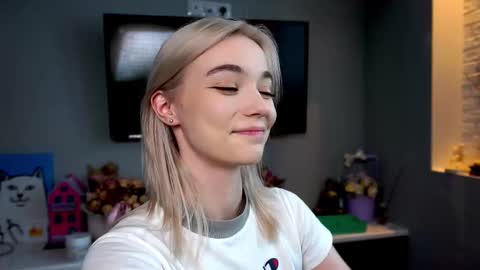 ileanacampbel online show from 10, 2, 2025